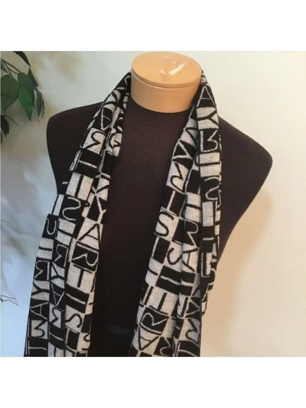 100% silk black/white/gray scarf